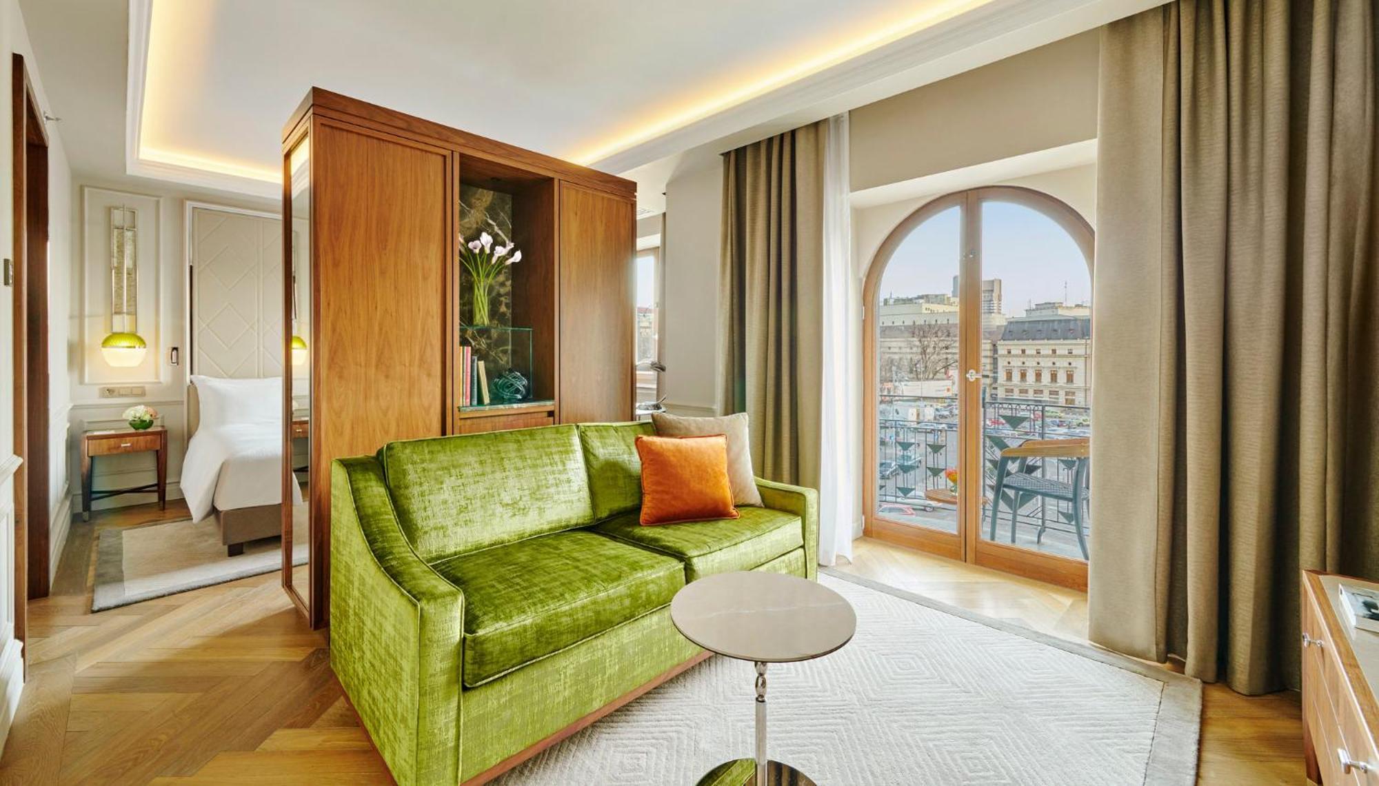 Intercontinental Athenee Palace Bucharest, An Ihg Hotel Exterior foto A room at the Hotel du Pont de l'Alma